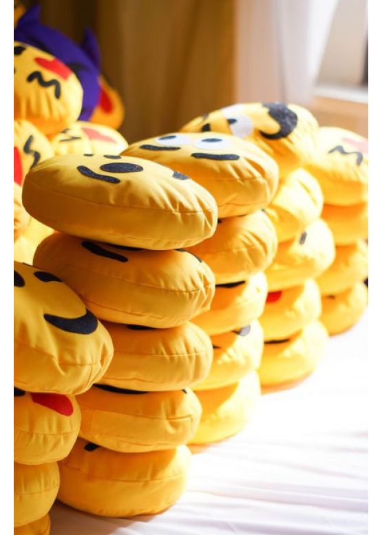 ПОДУШКА-СМАЙЛИК EMOJI #2 заказать online